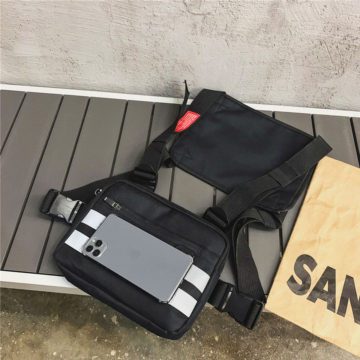 Banano Pecho Negro Reflectante