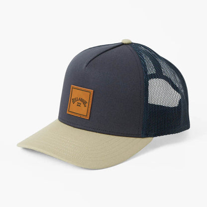 Jockey Billabong Stacked Trucker Hat Azul, vista frontal en ángulo