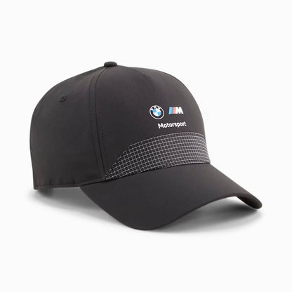 Jockey Puma Gorro Bmw M Motorsport Negro, vista frontal en ángulo