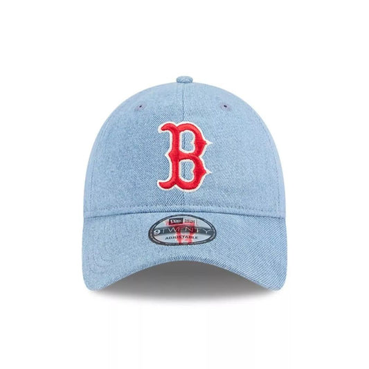 Vista frontal del jockey New Era Boston Red Sox 9TWENTY azul con logo B rojo bordado