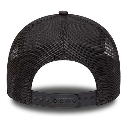 Parte posterior del jockey New Era Lakers 9FORTY A-Frame gris con malla y cierre snapback