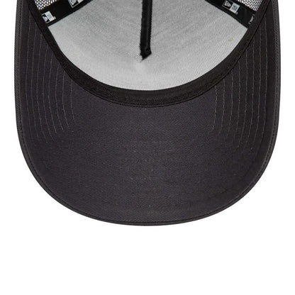 Interior del jockey New Era Lakers 9FORTY A-Frame gris con parte inferior de la visera curva