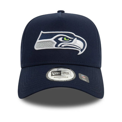 Vista frontal del jockey New Era Seattle Seahawks NFL azul marino con logo bordado