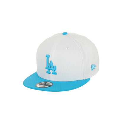 Jockey snapback New Era Los Angeles Dodgers MLB Patch blanco 9FIFTY, vista frontal en ángulo