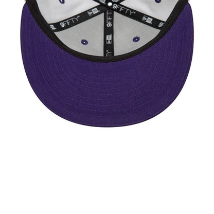 Interior del jockey New Era Phoenix Suns 9FIFTY con parte inferior de la visera morada