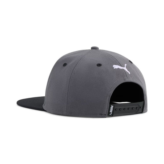 Parte posterior del jockey Puma Essentials gris con cierre snapback y Puma Cat blanco