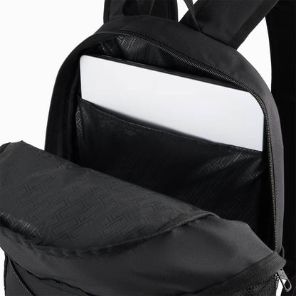 Mochila Puma Plus II negro 091181-01, detalle del material y logo