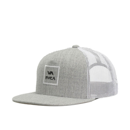 Gorra trucker RVCA Va All The Way Cap Gris, vista frontal en ángulo